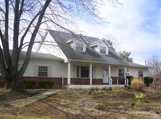 8136 Five Mile Rd, Northville, MI 48168