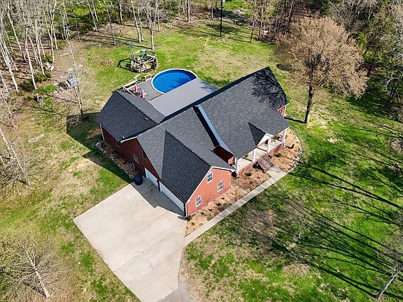 2nd image of 205 Sherrilltown Rd