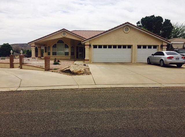 1st image of 757 W Escalante Dr