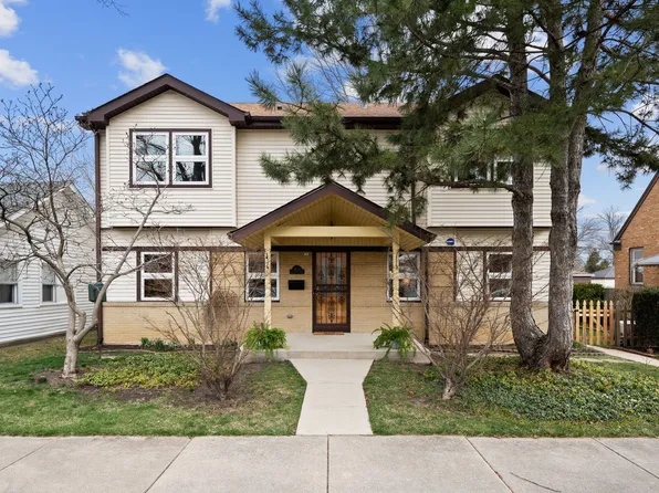 9508 Henrietta Ave, Brookfield, IL 60513