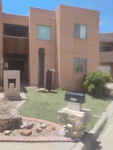 2015 Dartmouth Dr NE, Albuquerque, NM, 87106