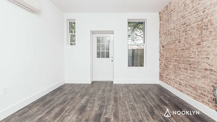 Rented by Nooklyn NYC LLC | media 8