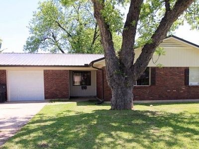1815 Fox St, Bossier City, LA, 71112