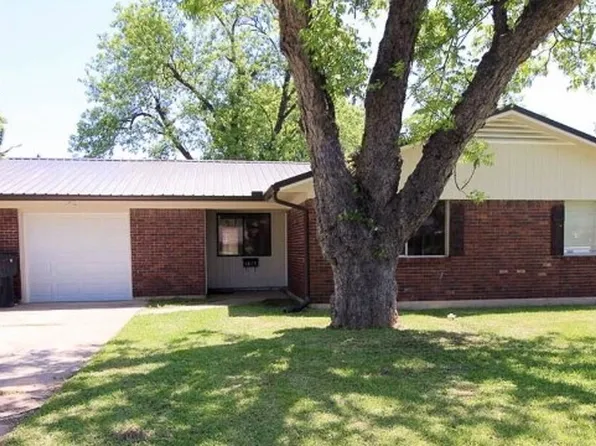 1815 Fox St, Bossier City, LA 71112