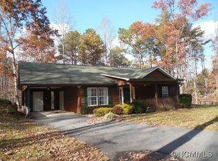 528 Buckner Branch Rd, Bryson City, NC 28713