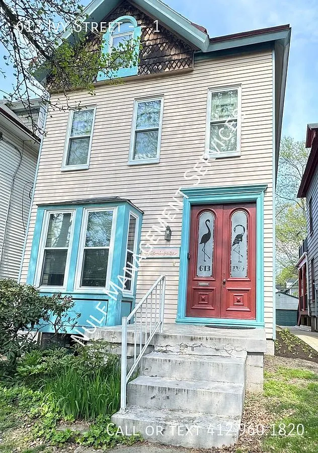 Building Photo - 613 Ivy St #1