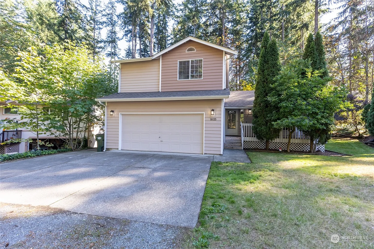 18133 SE Stoney Court photo 1