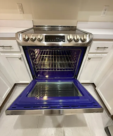 Stove/ Oven