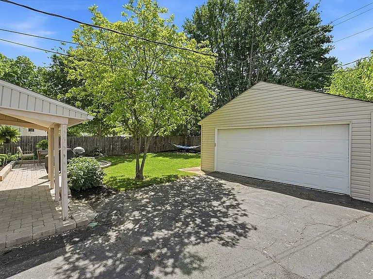 2257 Fishinger Rd — Photo 53