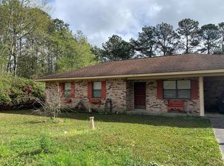 979 Union School Rd, Picayune, MS 39466