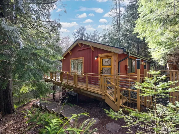 19 Lost Lake Lane, Bellingham, WA 98229