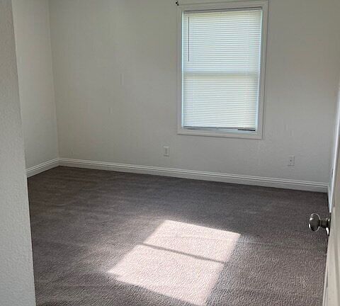 3rd image of 1602 Gallimore St