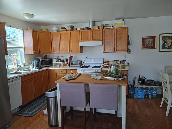 2nd image of 4901 Spring Hill Rd #A