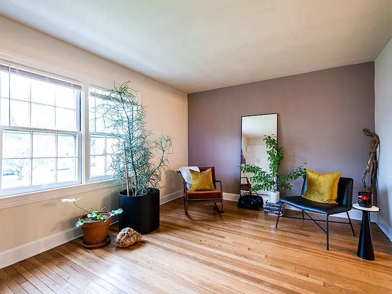 Berkshire Apartments — Photo 46