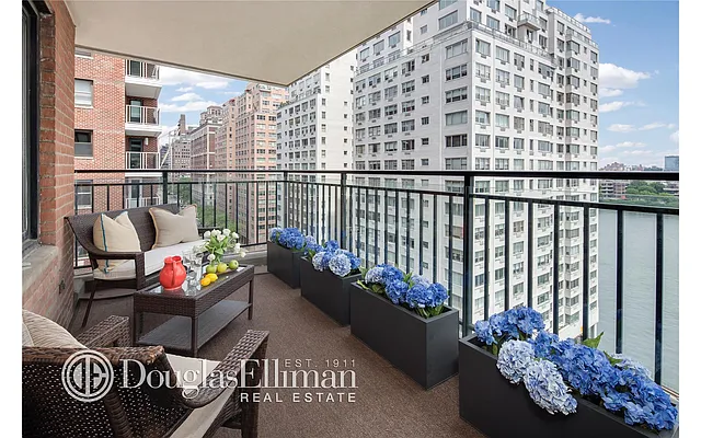 Sold by Douglas Elliman | media 10