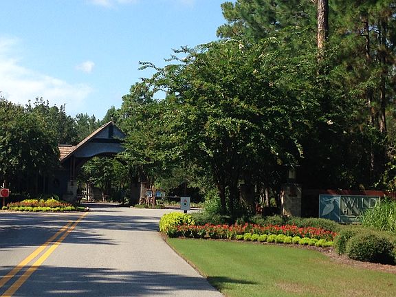 3rd image of 827 Wild Heron Way