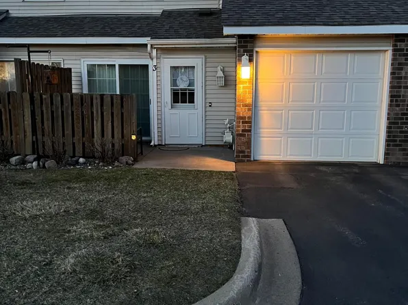 7026 19th St N APT 3, Oakdale, MN 55128