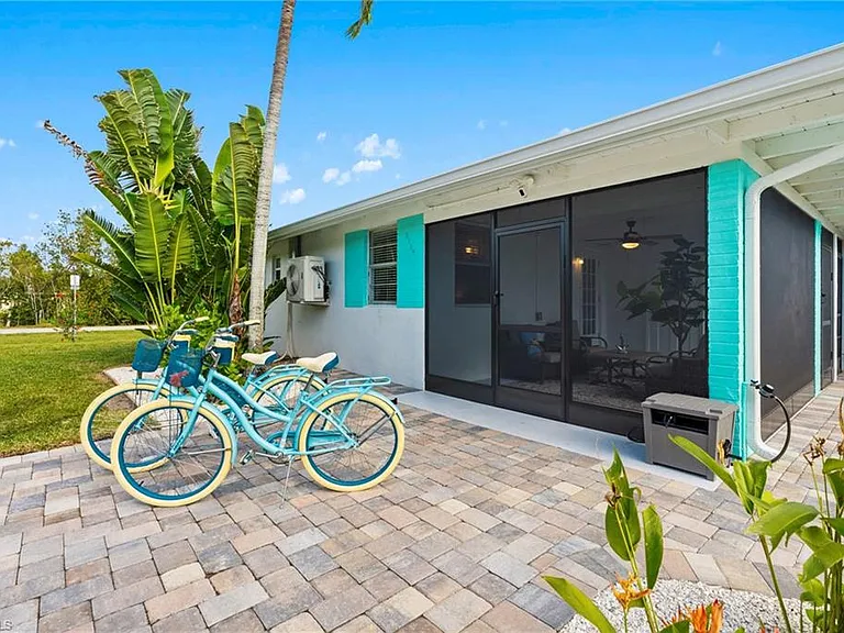 2134 Palm St — Photo 2