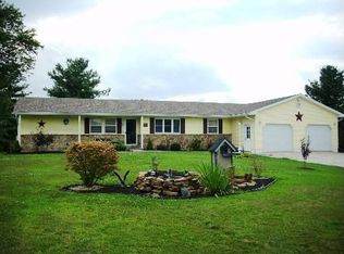 69 Ramey Dr, Mitchell, IN 47446