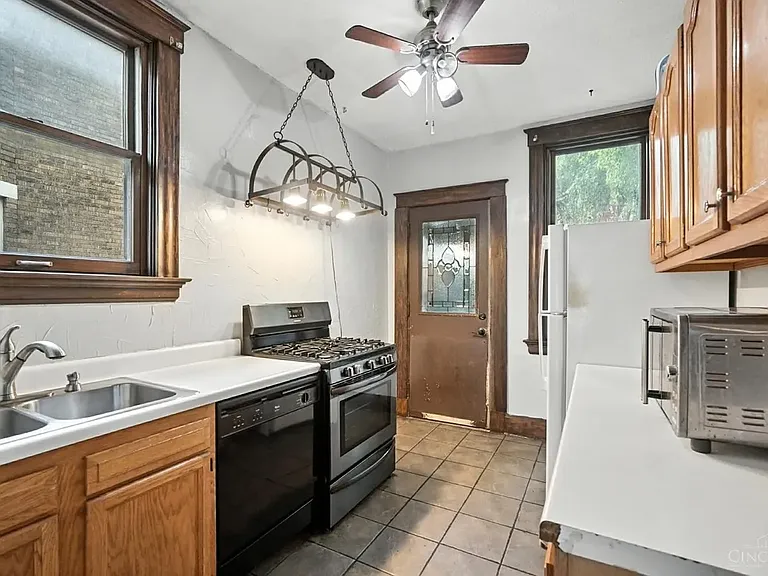 348 Volkert Ave — Photo 13