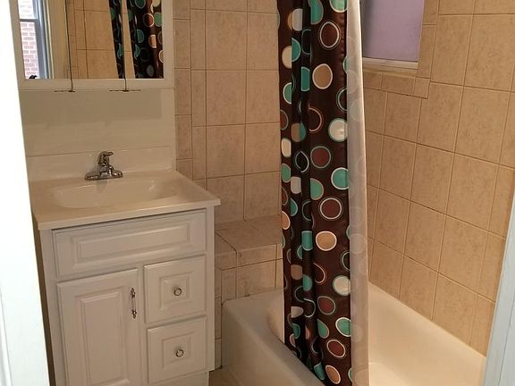 4th image of 3265 Layton Ave