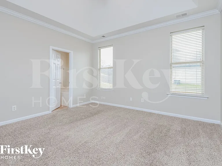 1000 Medinah Dr — Photo 9