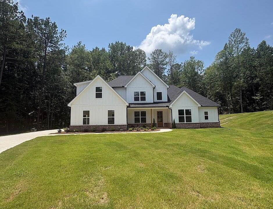 1st image of 160 Rivers Edge Dr