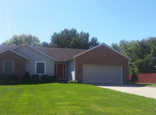 530 W Caston Rd, Akron, OH 44319