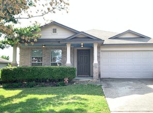 386 Oxford Dr, Kyle, TX 78640
