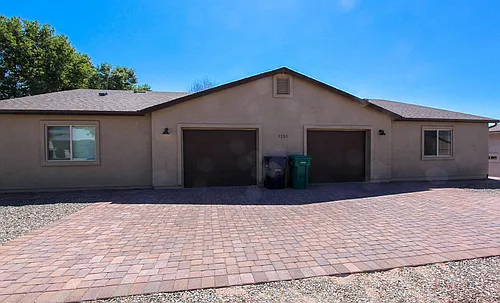 1251 N Barzona Ave Photo 1