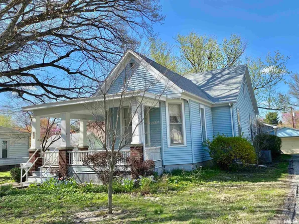 222 10th St, Lincoln, IL 62656