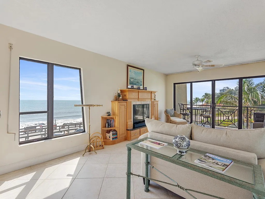 2 bed, 1130 sqft, $2,700 — Photo 2