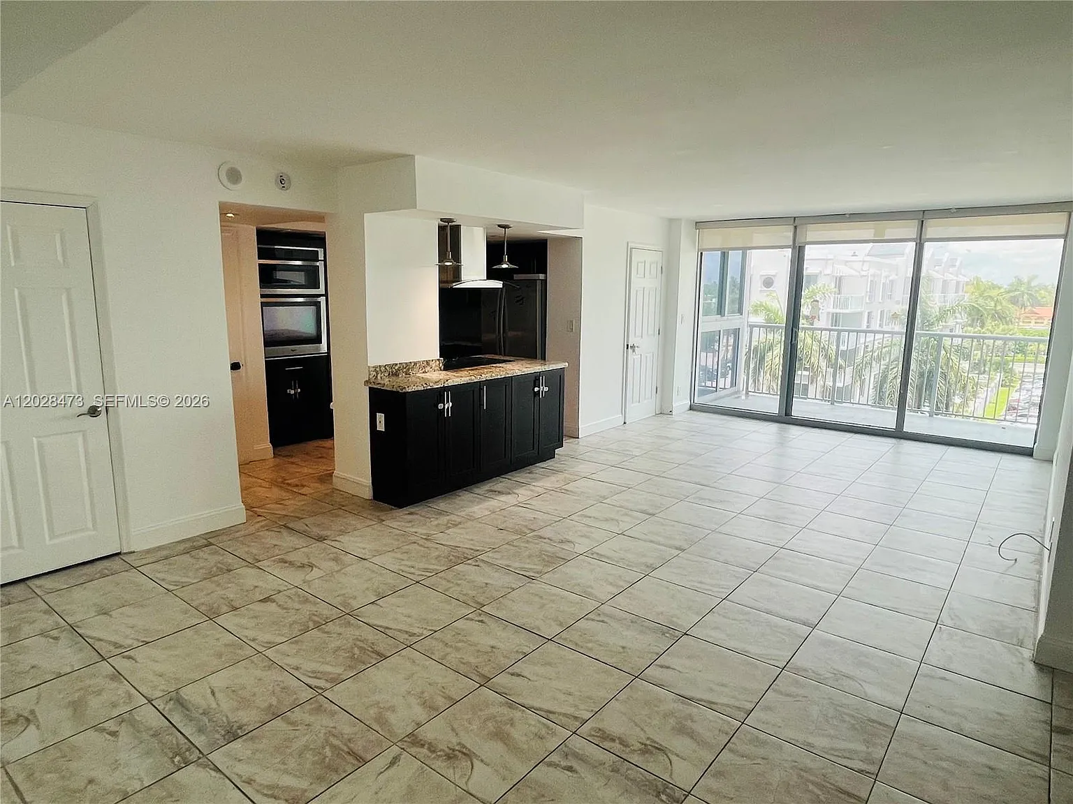 Mirasol Ocean Towers Cond — Photo 2
