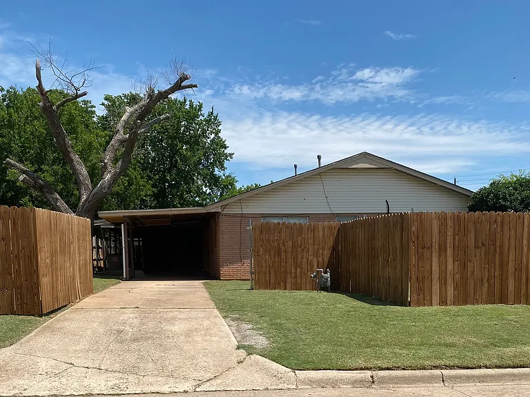 1511 SW 6th St — Photo 6