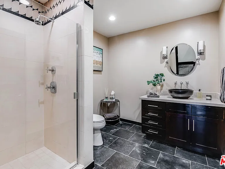 11470 Dona Evita Dr — Photo 36