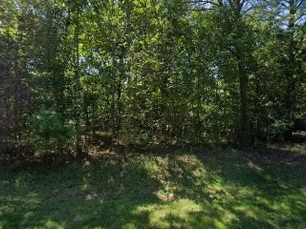 138 Broken Arrow Dr, Crossville, TN 38572