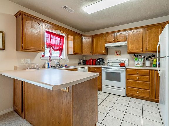 4th image of 507 Katie Ln