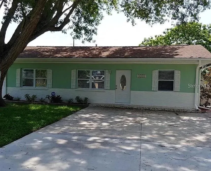 5909 Albert Pl