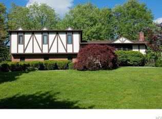 2 Sasson Ter, Valley Cottage, NY 10989