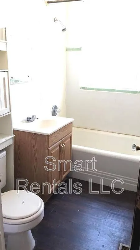 1 bed, 1.0 bath, 800 sqft, $649 — Photo 3