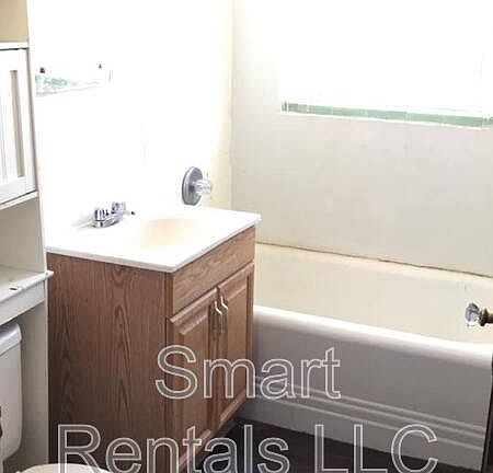 3rd image of 3807 Keokuk St APT 1