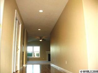 841 5th St, Jefferson, OR 97352