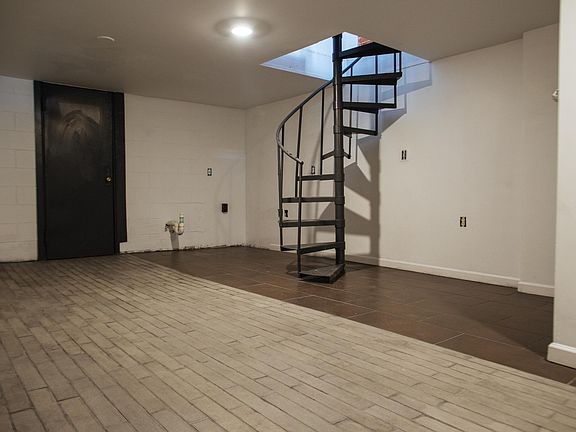 4th image of 1502 W Tioga St #1F