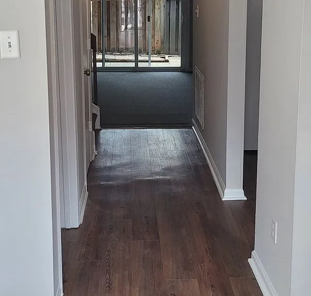 7237 Sandy Creek Dr — Photo 2