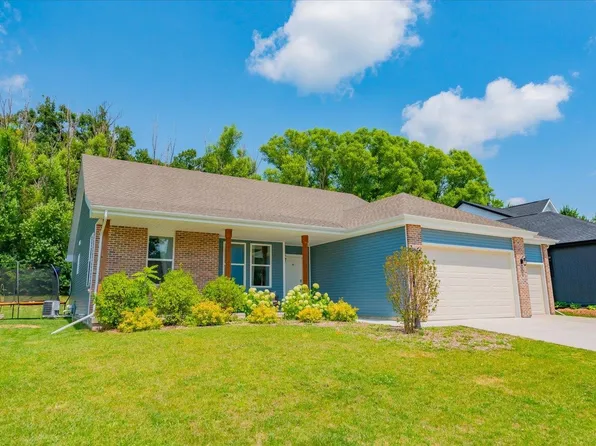 603 Vineyard Dr, Cambridge, WI 53523