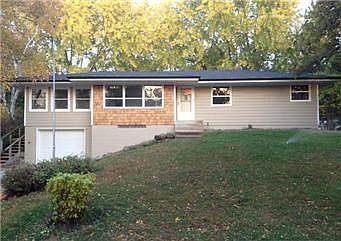 4 bed , 2 bath , all remodel