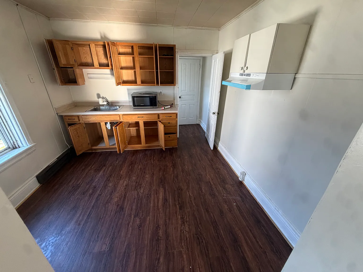 1 bed, 800 sqft, $1,150 — Photo 4