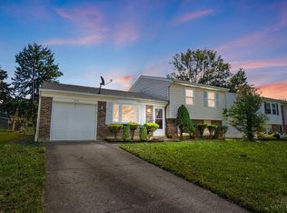 832 Suncreek Ct, Cincinnati, OH 45238