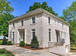 145 N Canterbury Rd, Charlotte, NC 28211