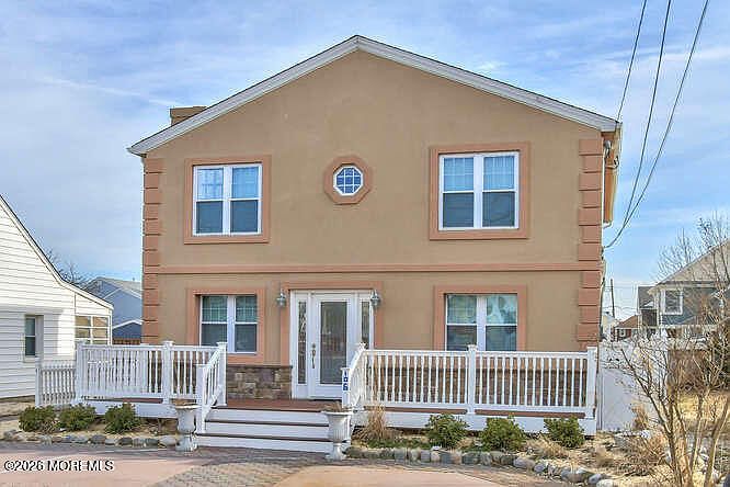 1st image of 106 Elizabeth Ave